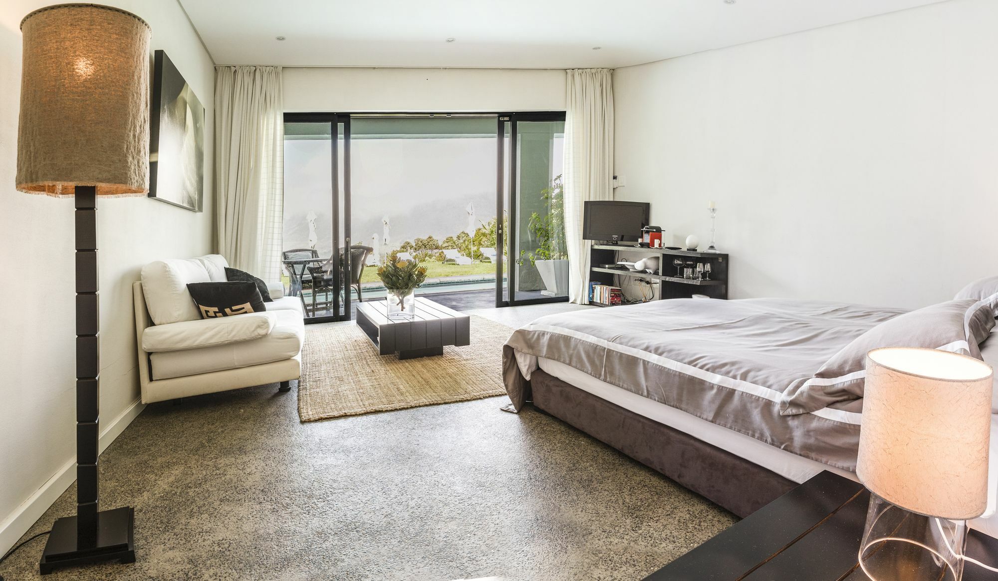 The Platinum Boutique Hotel Хаут Бей Екстериор снимка